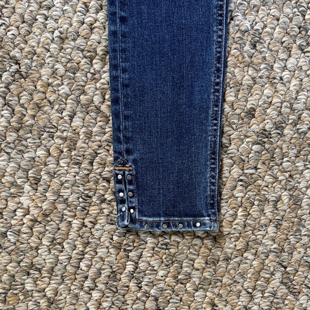 Rag&Bone Women's Skinny Capri Jeans with silver studs size 23 like new - Picture 2 of 8